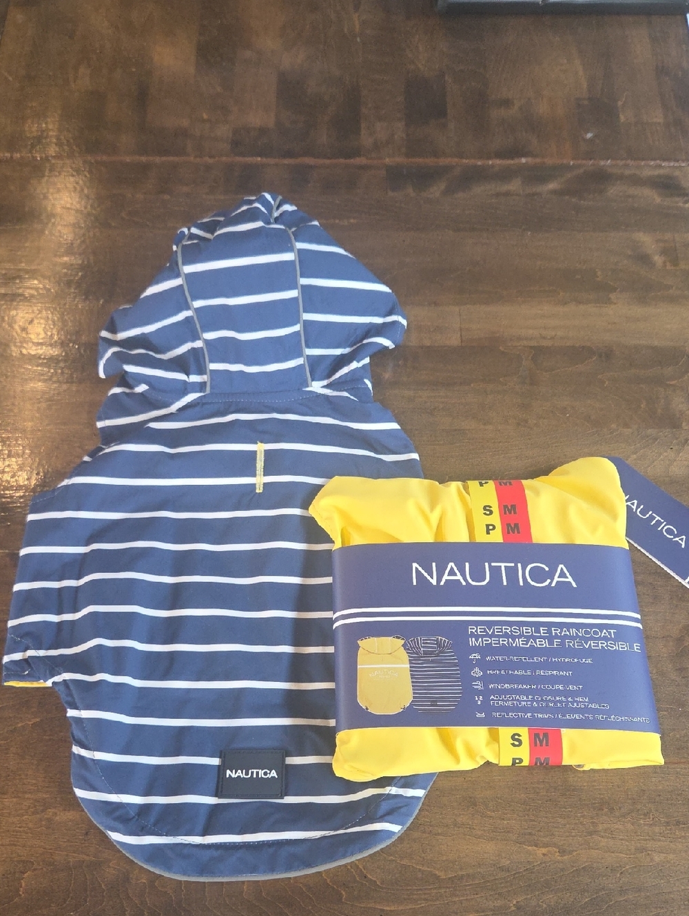 Nautica S/M Small/Medium NEW Reversible Blue Striped & Yellow Dog Raincoat